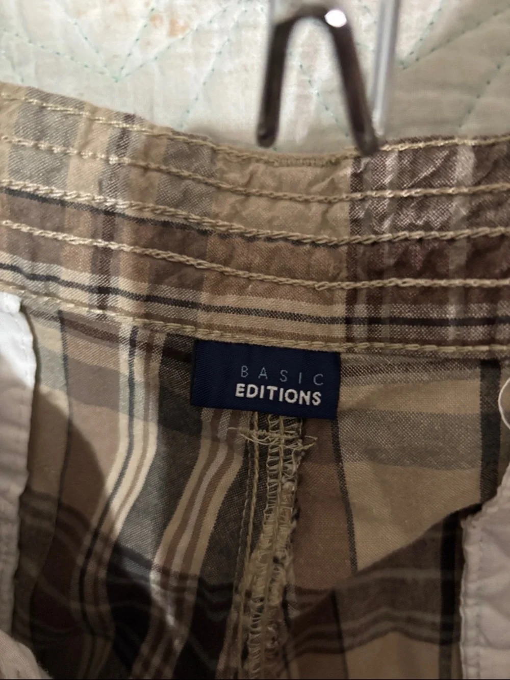 Basic Editions Plaid Cargo Shorts in Beige, Brown and Black 100% Cotton